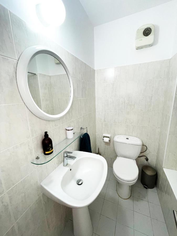 Direct Sea View & Quality Bed - Kings Palace 1 Bed Paphos Exterior foto